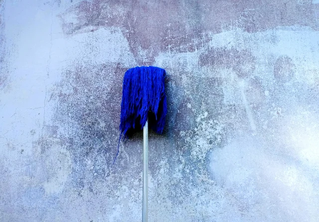 cómo acabar con el salitre en las paredes