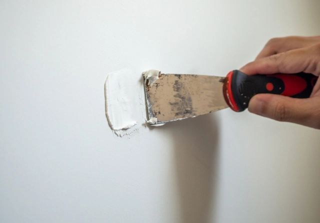 Método para pintar superficies con grietas finas 2 tapar pequeñas grietas antes de pintar
